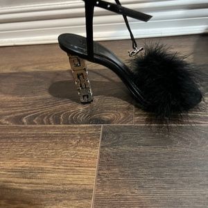 Givenchy g cube feather shoe